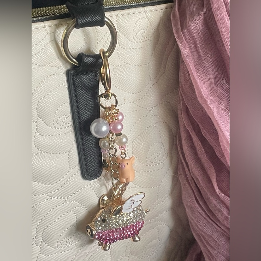 ‘When Pigs Fly!’ Pink and Gold Keychain Purse Charm - Picture 4 of 9